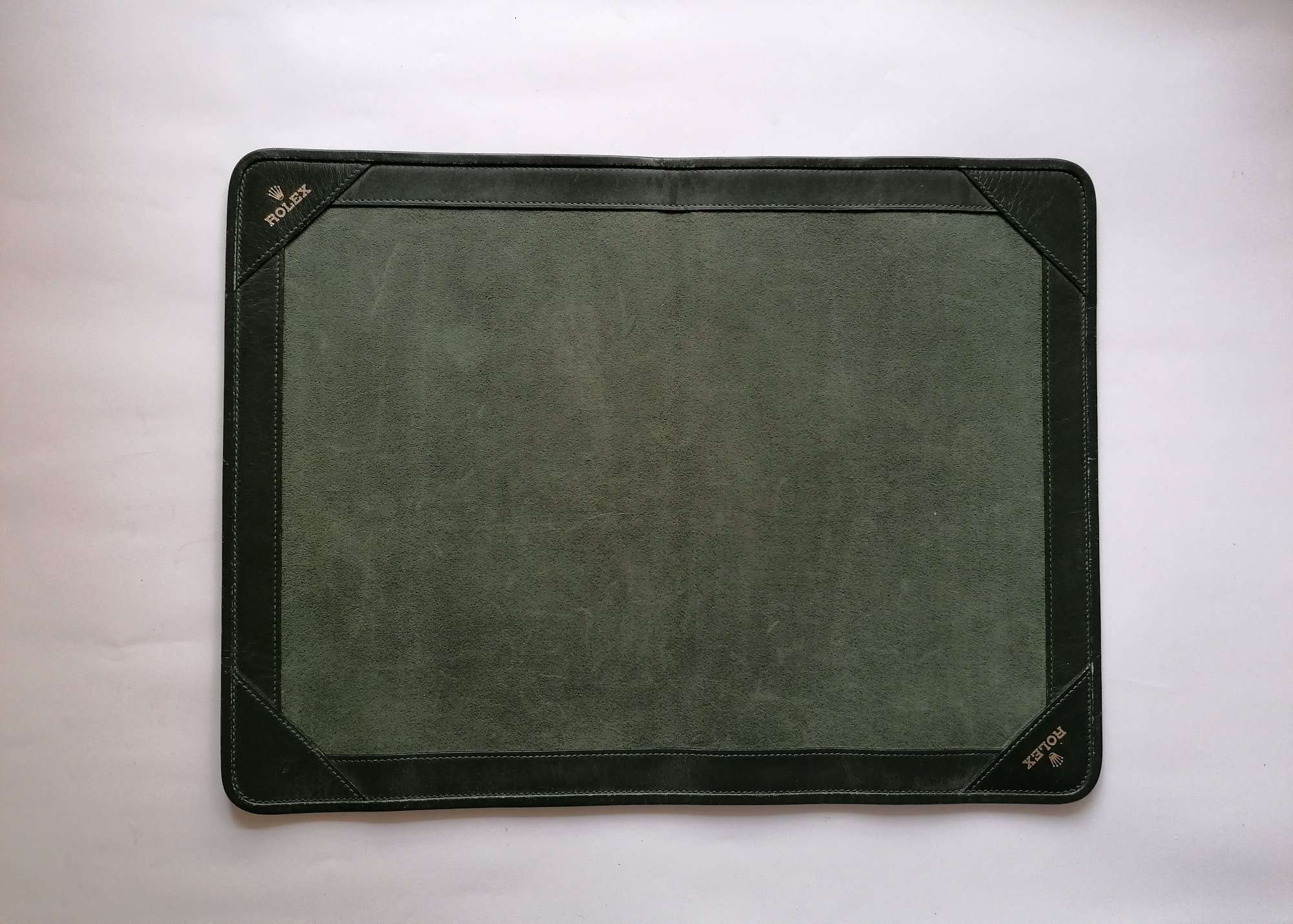 Ретро дисплей килим за часовници Rolex