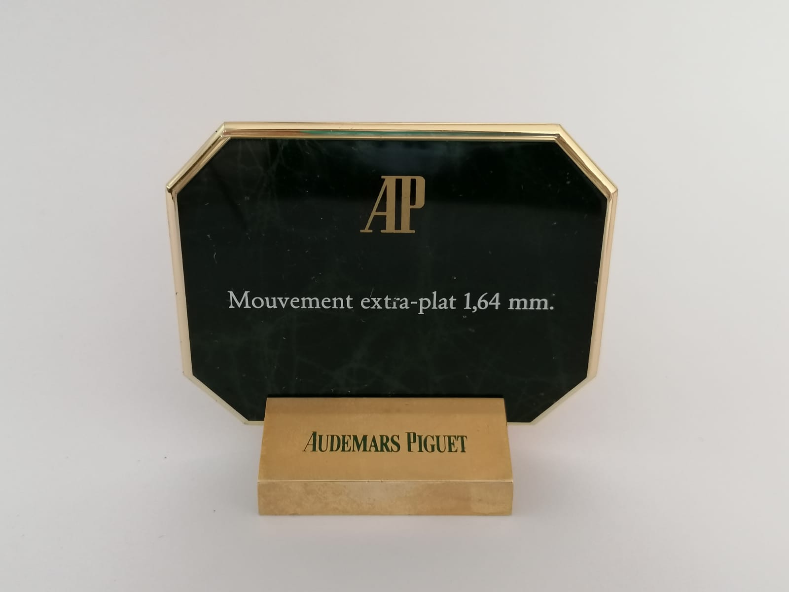 Ретро дисплей за часовници Audemars Piguet
