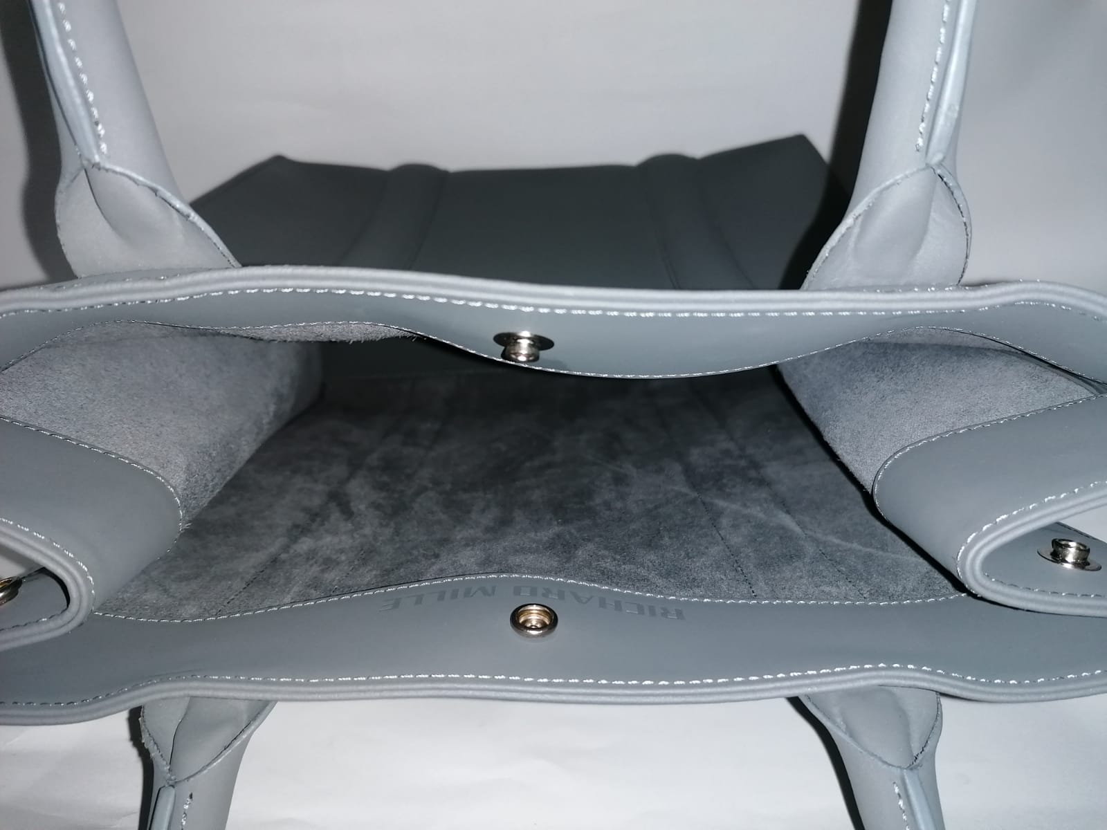 Сива матова чанта от кожа Richard Mille - Image 5