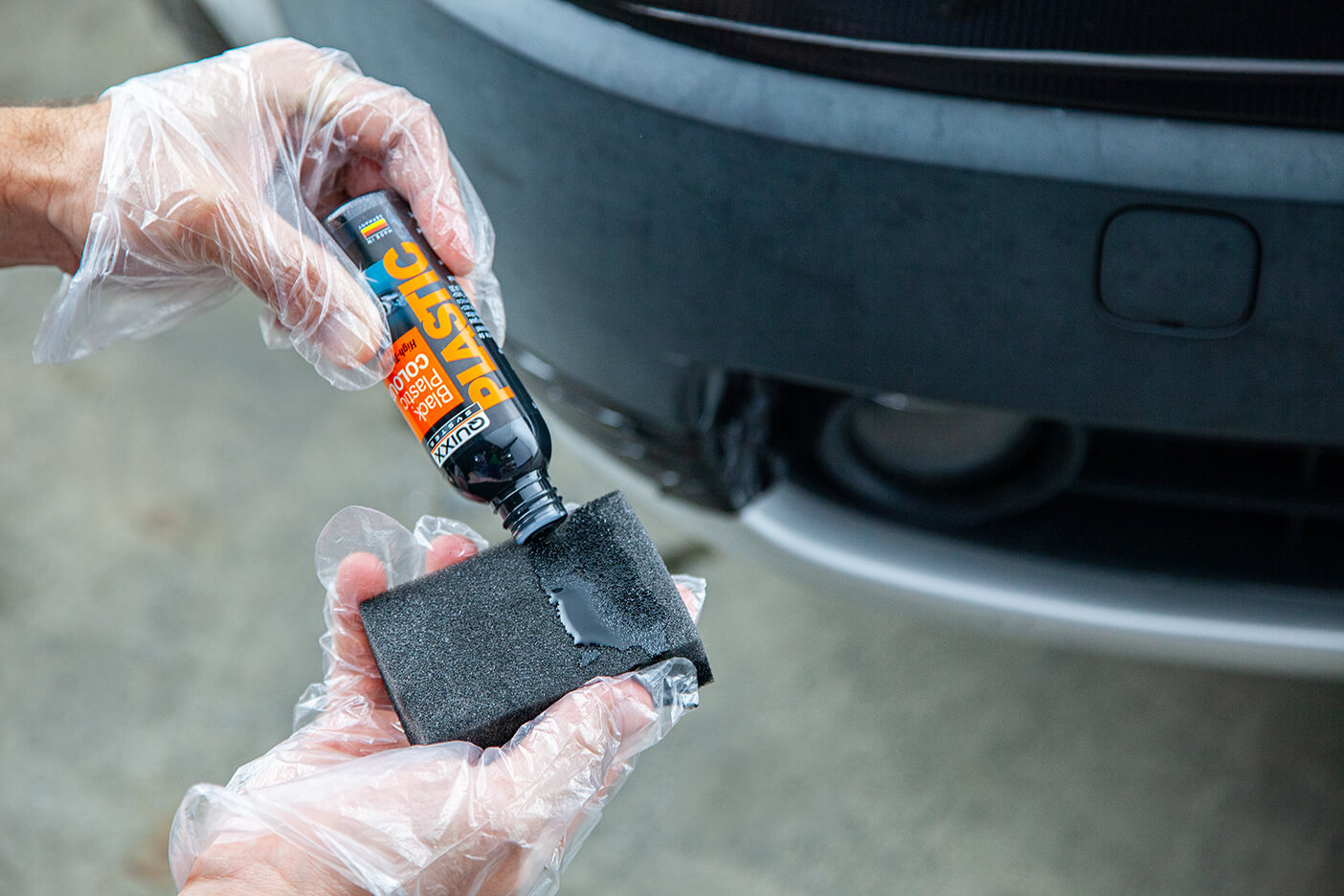 QUIXX Препарат за възстановяване на черна пластмаса, небоядисана пластмаса, брони, лайсни, странични прагове, корпуси на огледала, Ref. 10188 - Image 6
