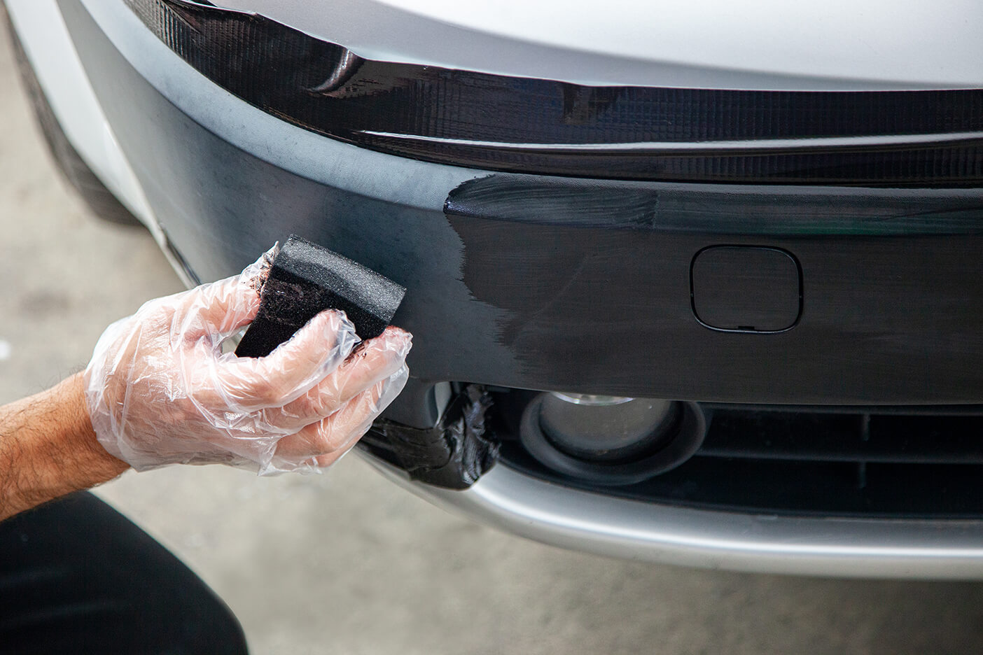 QUIXX Препарат за възстановяване на черна пластмаса, небоядисана пластмаса, брони, лайсни, странични прагове, корпуси на огледала, Ref. 10188 - Image 4