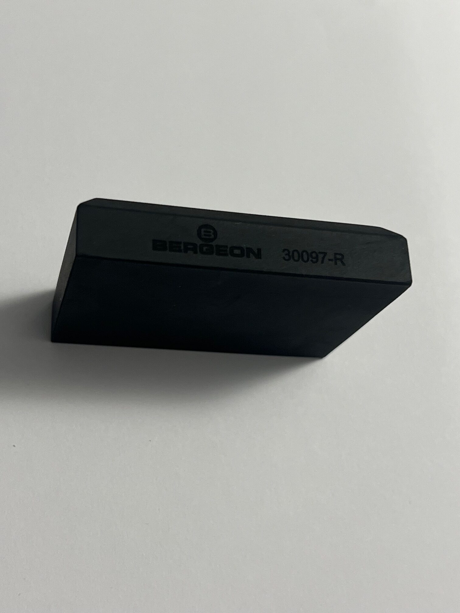 Гумен подложка за часовници Bergeon 30097-R 70 x 50 x 15 мм - Image 2
