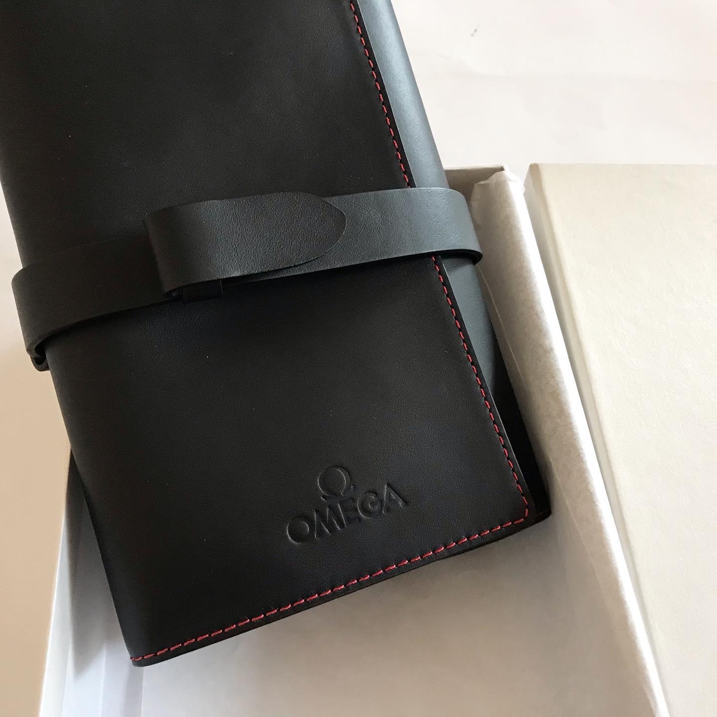 Кожен пътнически калъф за часовници Omega